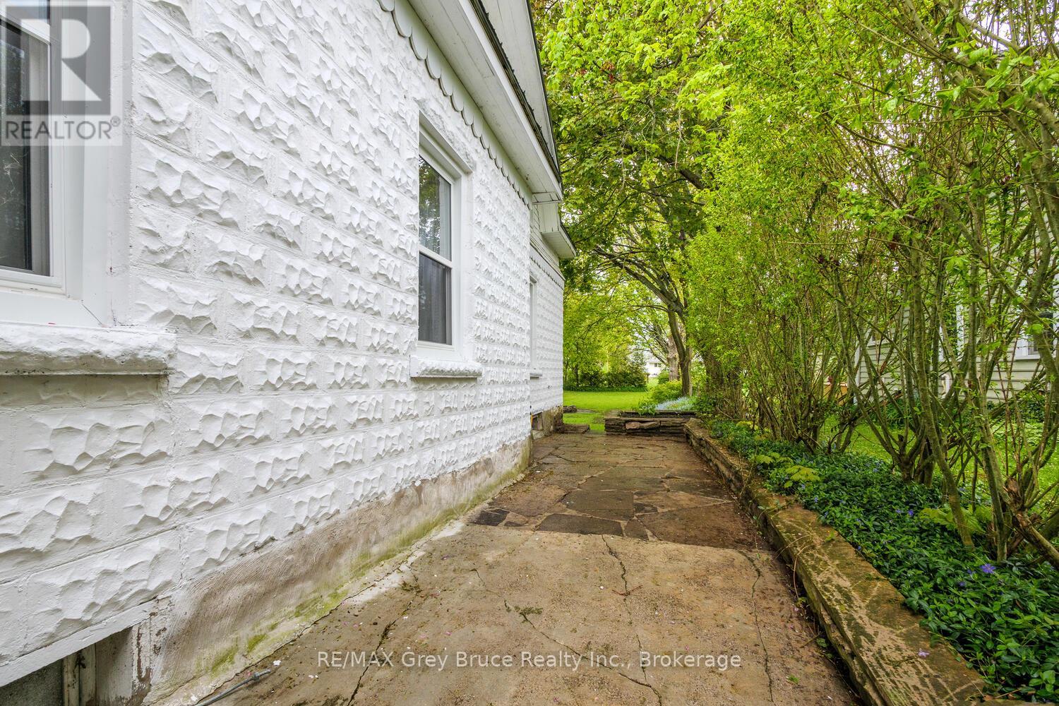 502 Gould Street, South Bruce Peninsula, Ontario  N0H 2T0 - Photo 41 - X12189120