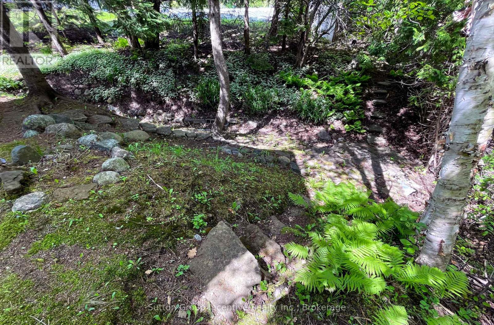187 Arlberg Crescent, Blue Mountains, Ontario  L9Y 0M1 - Photo 7 - X12189243
