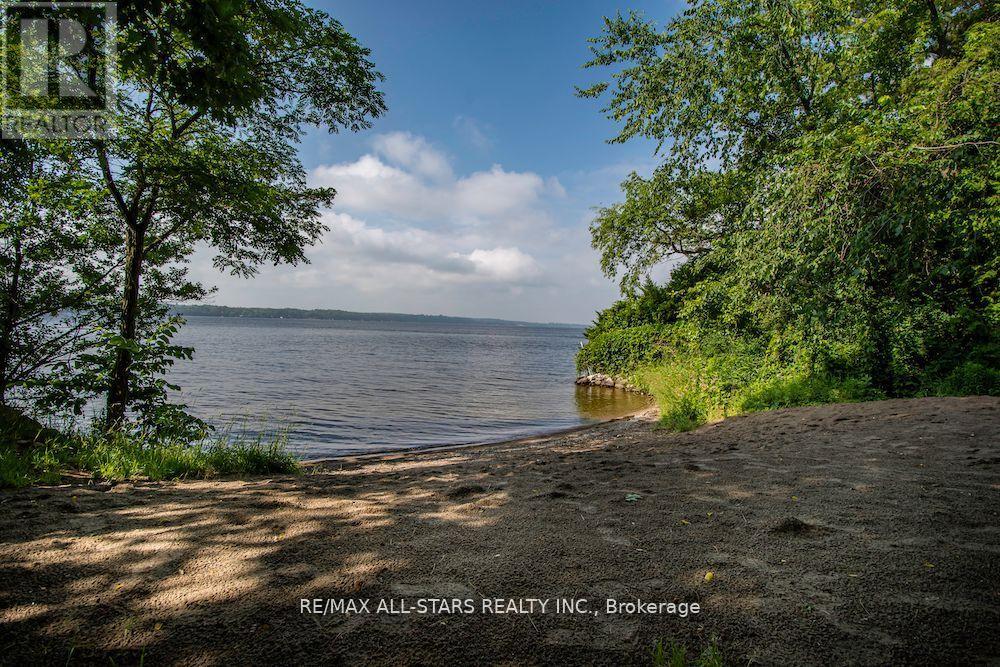 2 Oakwood Drive, Kawartha Lakes, Ontario K0M 1N0 - Photo 28 - X12189038