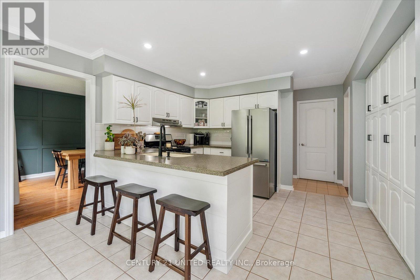 1345 Hetherington Drive, Peterborough North, Ontario K9L 1X5 - Photo 12 - X12189110