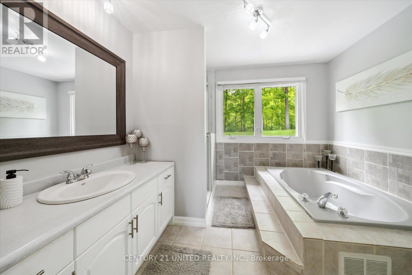 1345 Hetherington Drive, Peterborough North, Ontario  K9L 1X5 - Photo 24 - X12189110