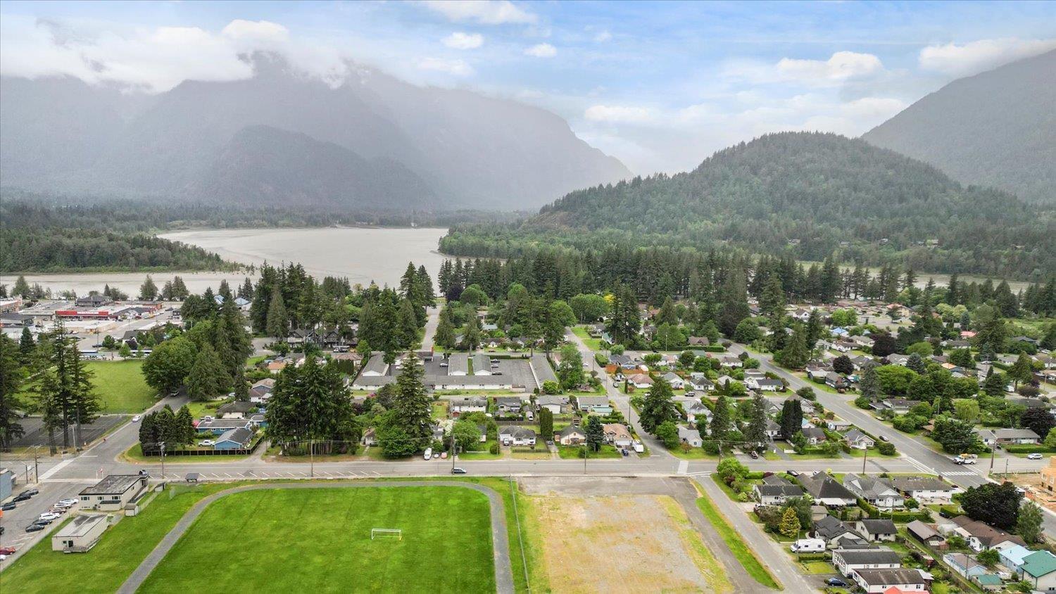 578 Hemlock Avenue, Hope, Hope, British Columbia  V0X 1L0 - Photo 38 - R3004947