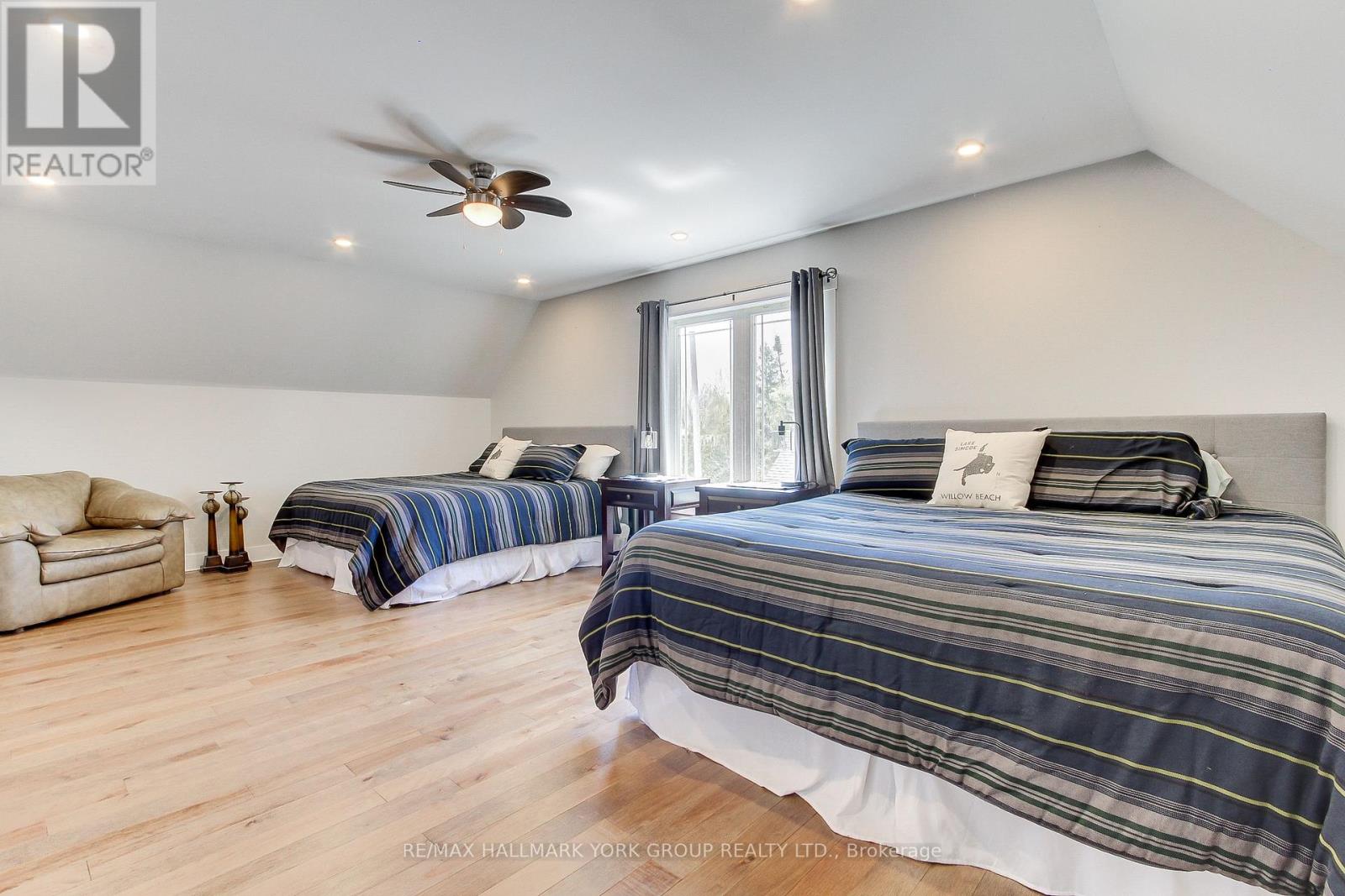 303 Lake Drive East Drive, Georgina, Ontario  L0E 1S0 - Photo 28 - N12188974
