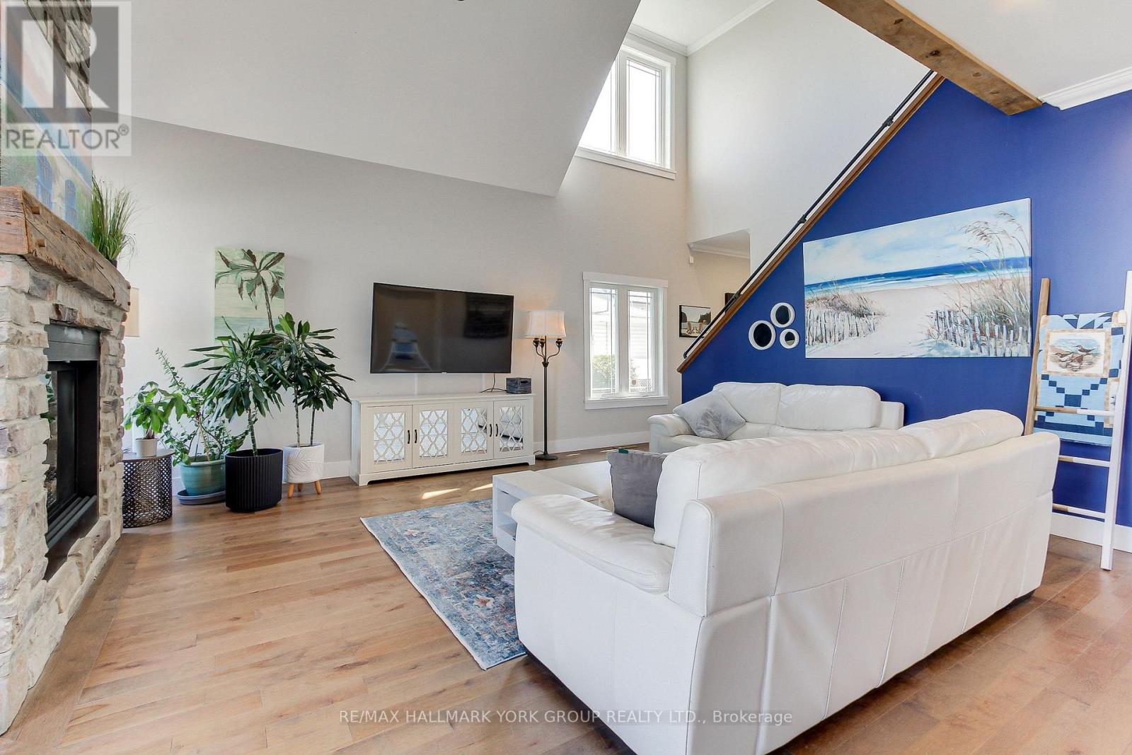303 Lake Drive East Drive, Georgina, Ontario  L0E 1S0 - Photo 8 - N12188974