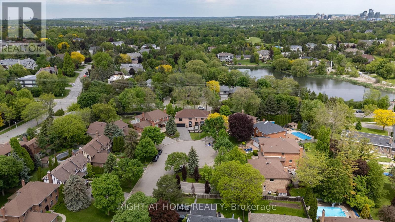 151 Calvin Chambers Road, Vaughan, Ontario  L4J 1E8 - Photo 3 - N12189023