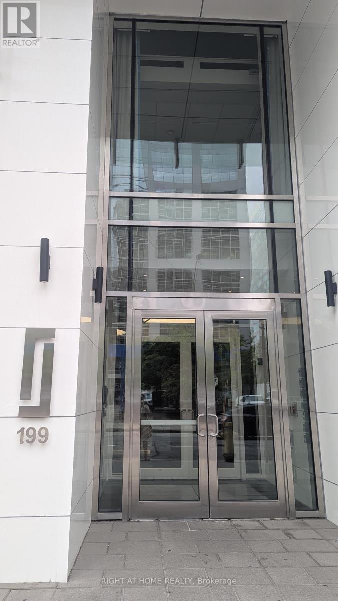 906 - 199 Slater Street S, Ottawa, Ontario  K1P 0A8 - Photo 2 - X12189056