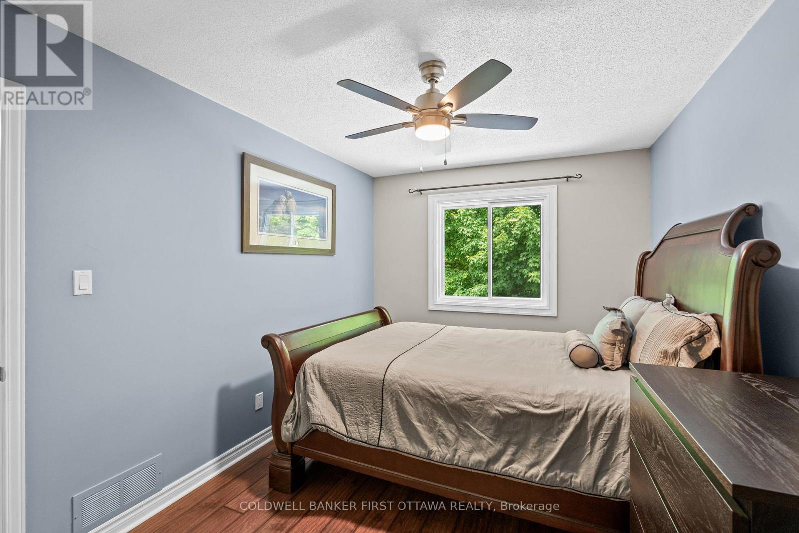 152 Tweed Crescent, Russell, Ontario  K4R 1A4 - Photo 35 - X12189105