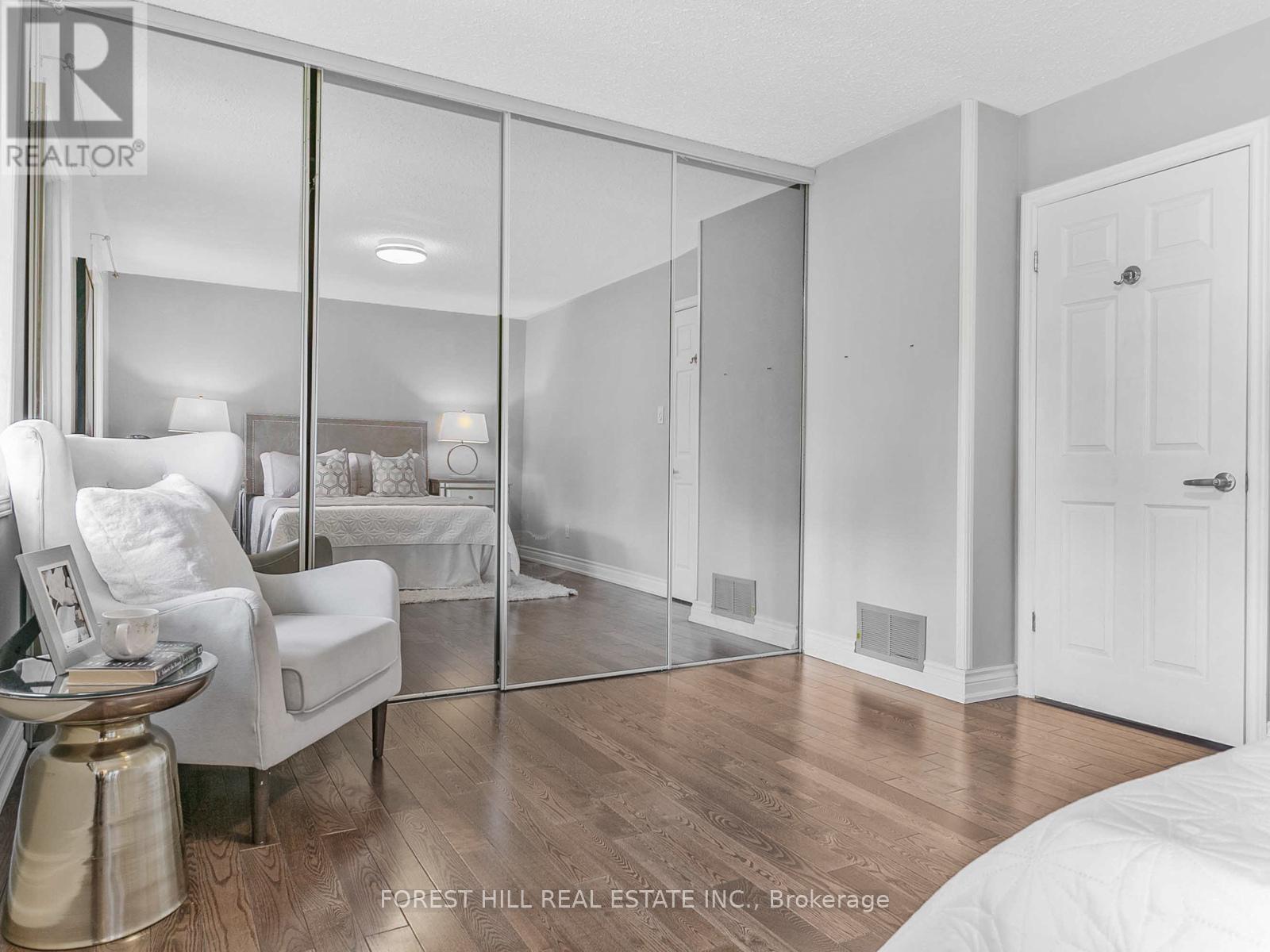 243 Hollyberry Trail, Toronto, Ontario  M2H 2P3 - Photo 20 - C12189100