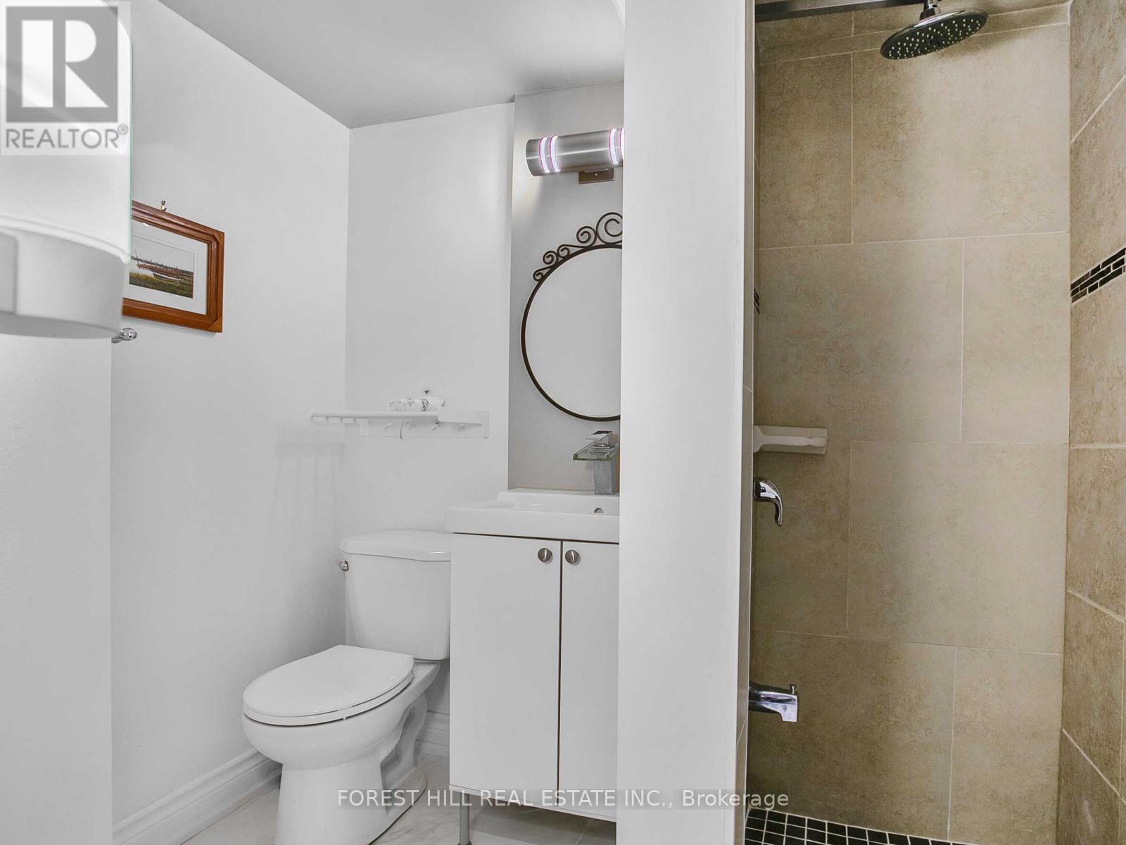243 Hollyberry Trail, Toronto, Ontario  M2H 2P3 - Photo 30 - C12189100