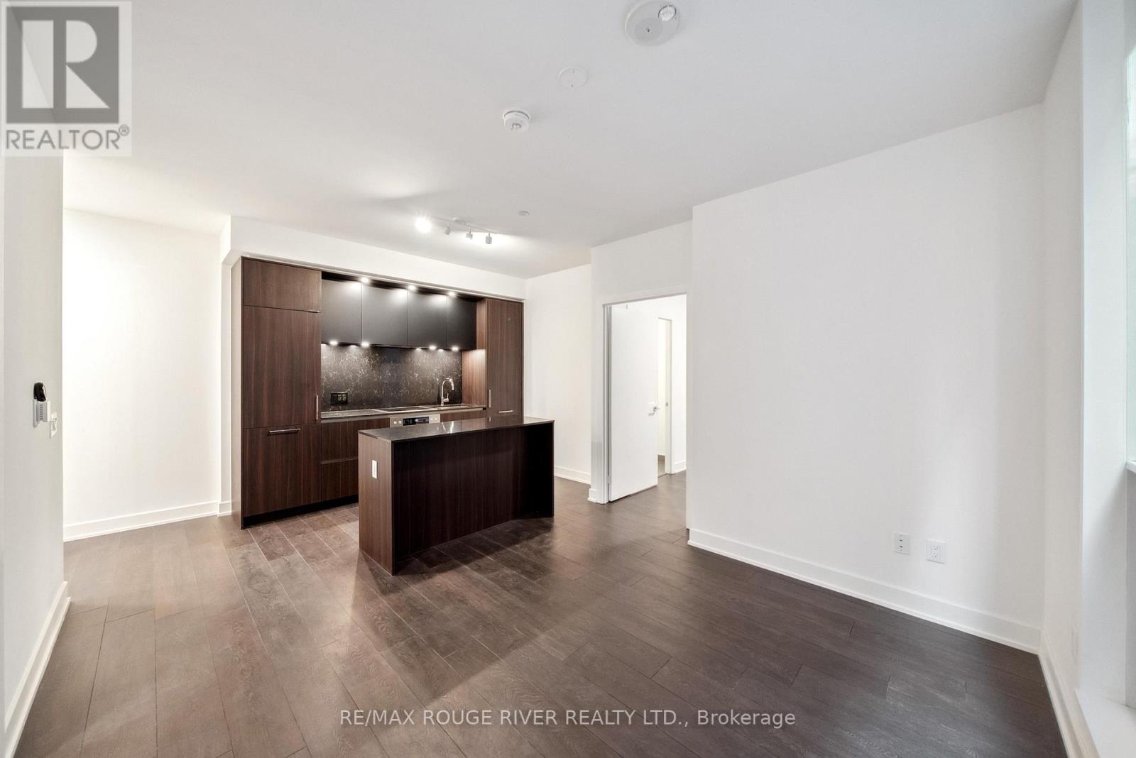 301 - 15 Mercer Street, Toronto, Ontario  M5V 1H2 - Photo 16 - C12189126