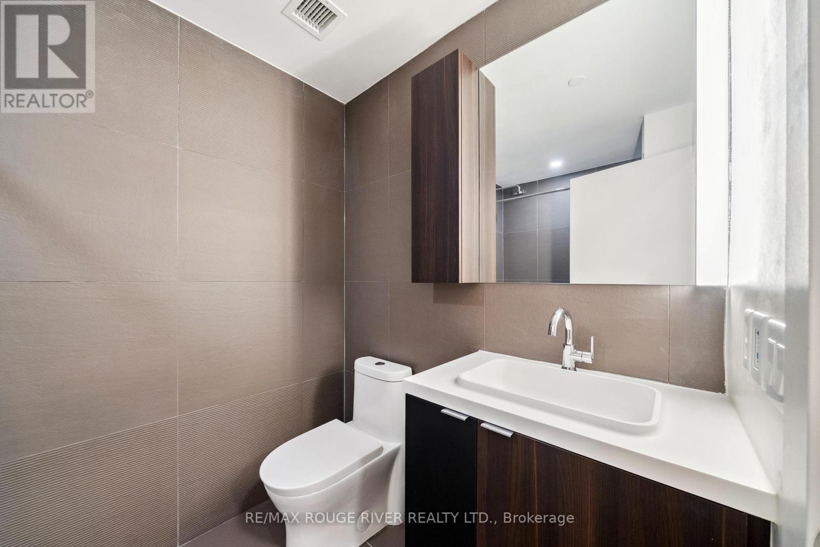 301 - 15 Mercer Street, Toronto, Ontario  M5V 1H2 - Photo 29 - C12189126