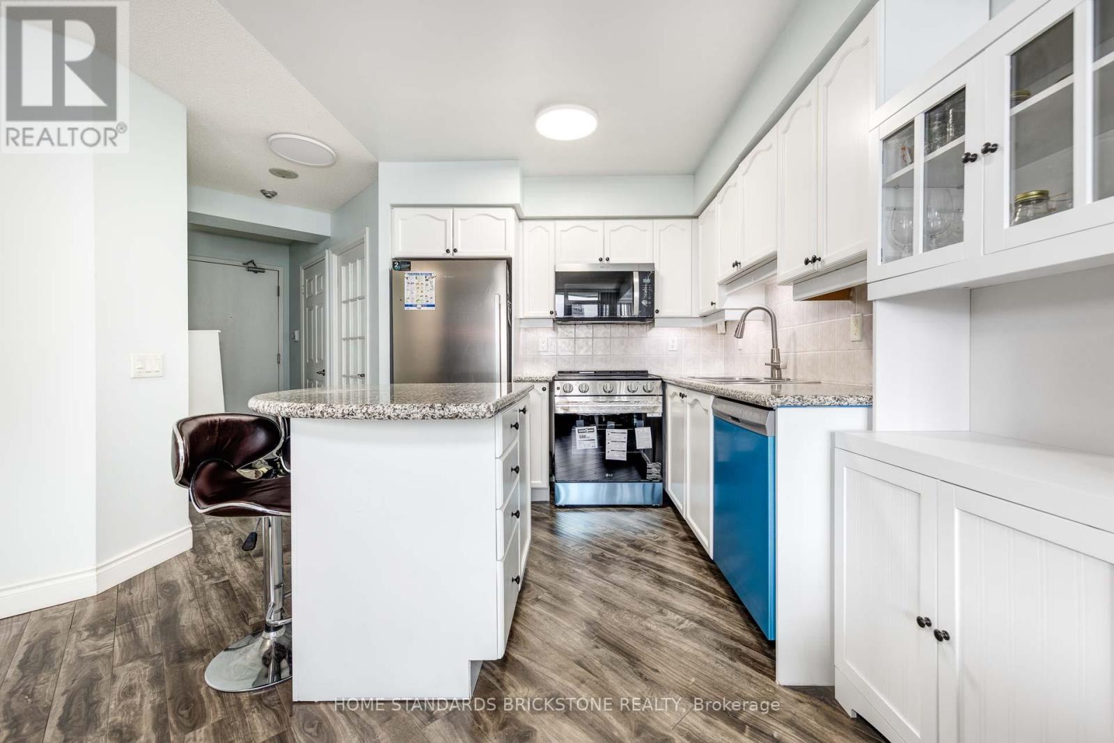 1701 - 78 Harrison Garden Boulevard, Toronto (Willowdale East), Ontario  M2N 7E2 - Photo 7 - C12189128