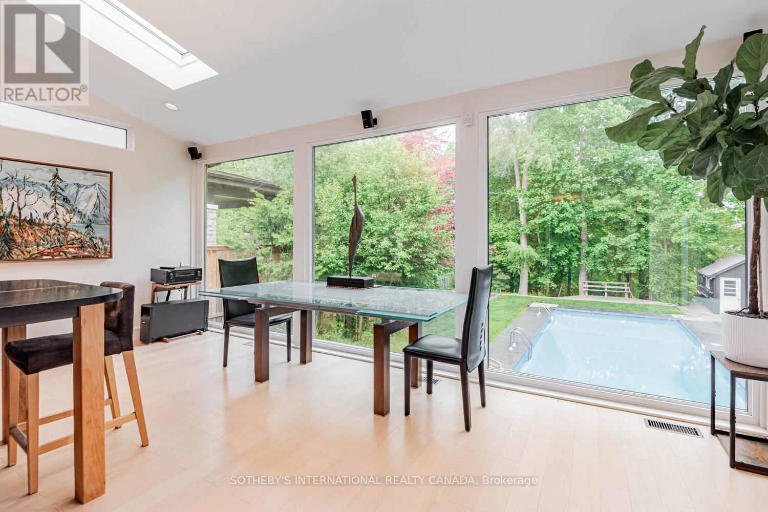 34 Killdeer Crescent, Toronto, Ontario  M4G 2W8 - Photo 14 - C12189131