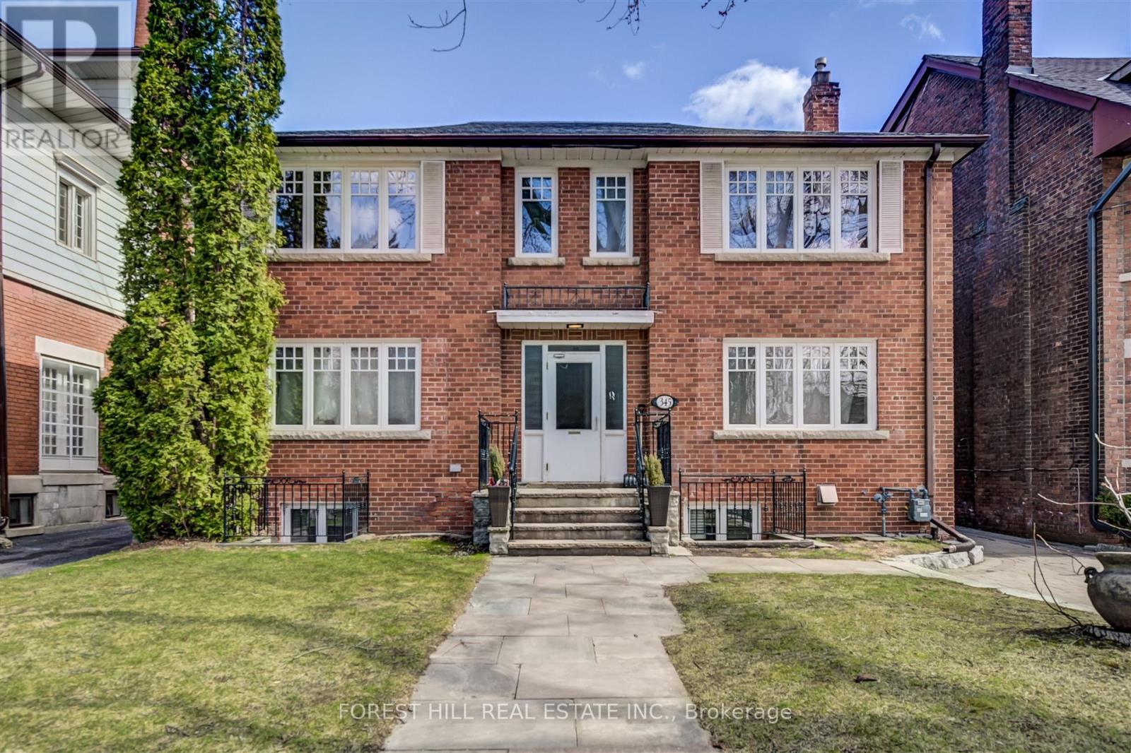 B - 345 Walmer Road, Toronto, Ontario  M5R 2Y3 - Photo 2 - C12189236