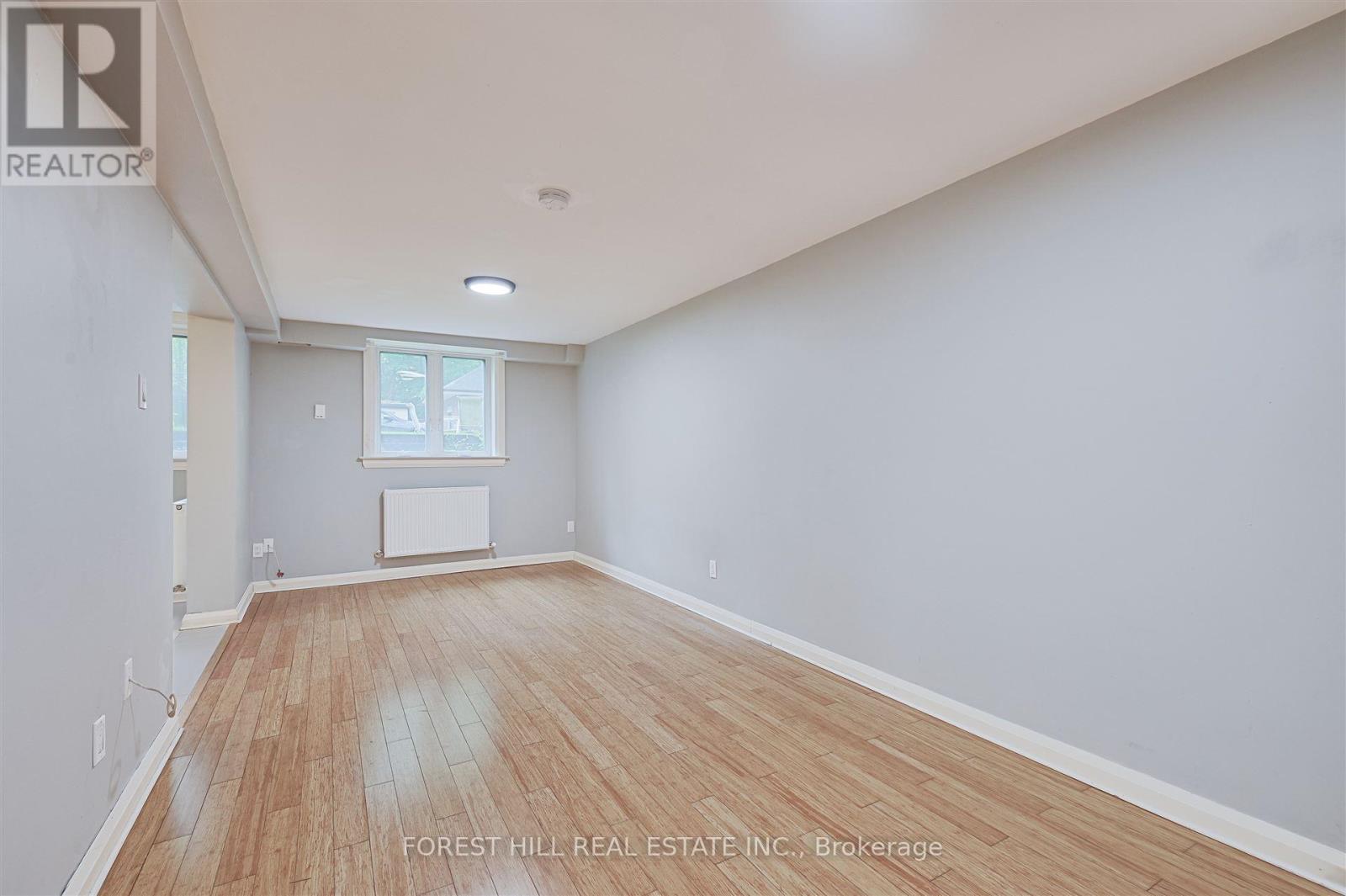 B - 345 Walmer Road, Toronto, Ontario  M5R 2Y3 - Photo 4 - C12189236