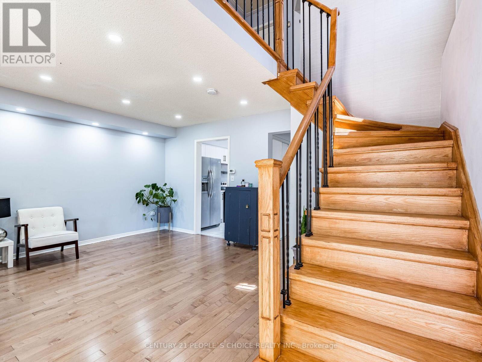 175 Fernforest Drive, Brampton, Ontario  L6R 1L7 - Photo 11 - W12188975