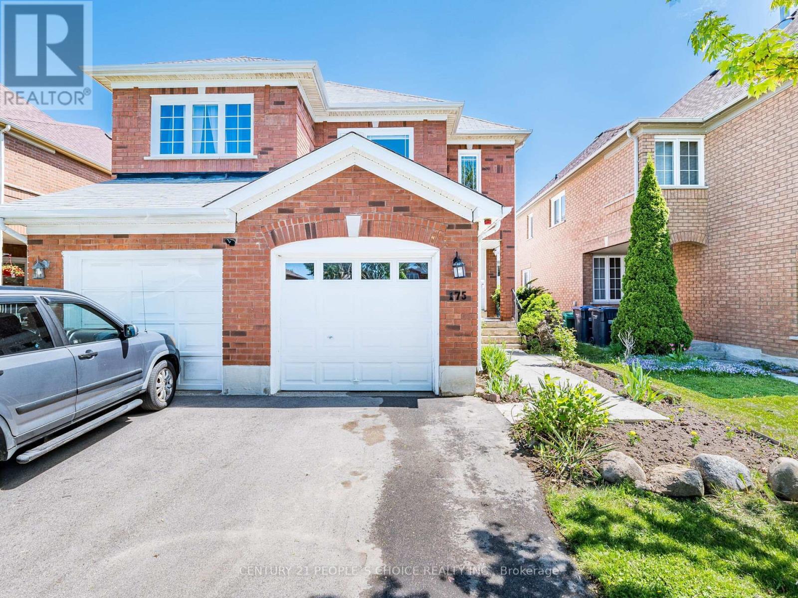175 Fernforest Drive, Brampton, Ontario  L6R 1L7 - Photo 4 - W12188975