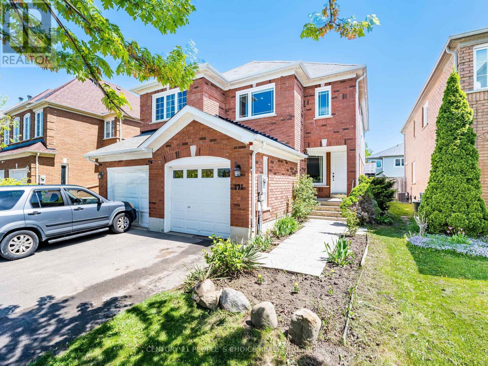 175 Fernforest Drive, Brampton, Ontario  L6R 1L7 - Photo 5 - W12188975