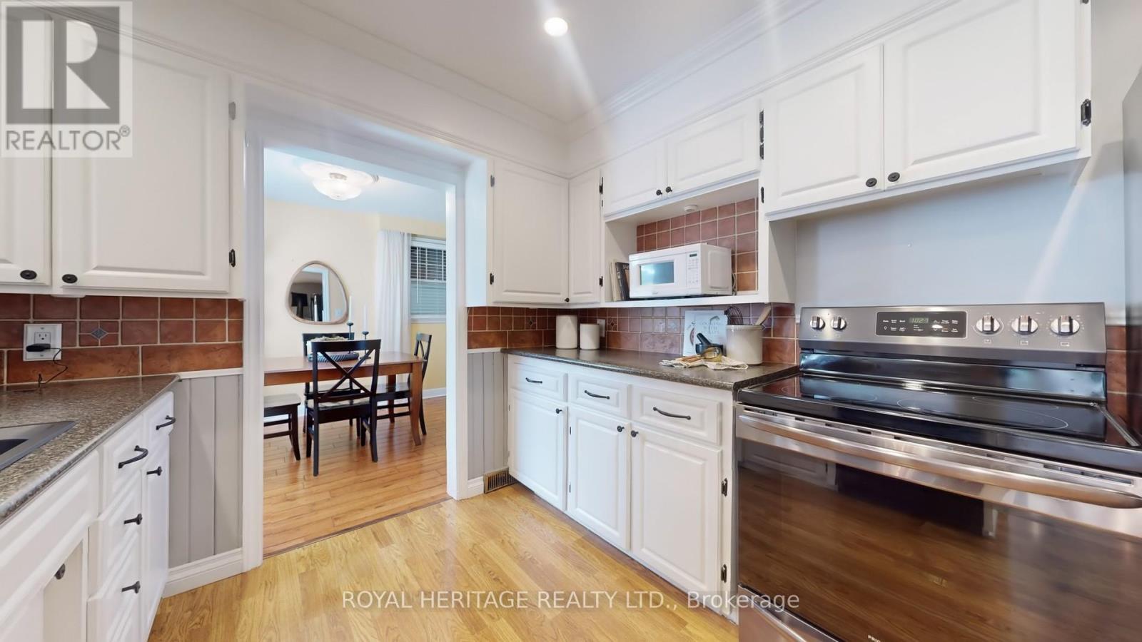 11 Durham Street, Whitby, Ontario  L1M 1A5 - Photo 10 - E12189042