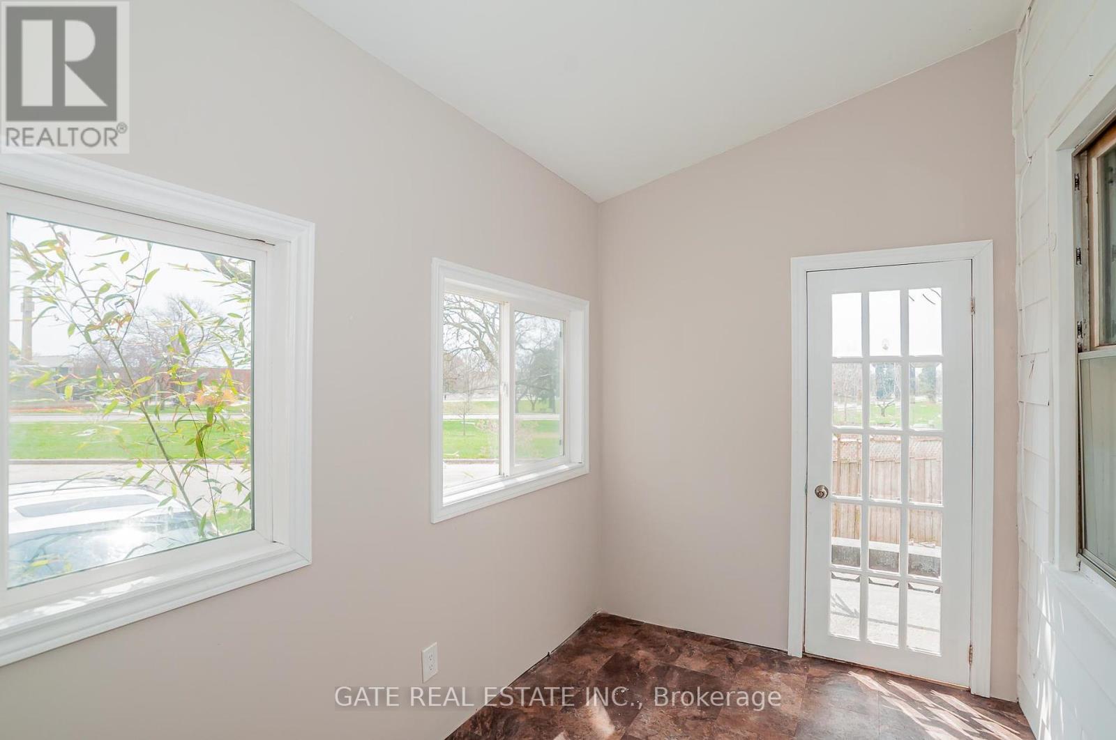 1 Mcintosh Street, Toronto, Ontario  M1N 3Y3 - Photo 12 - E12189057