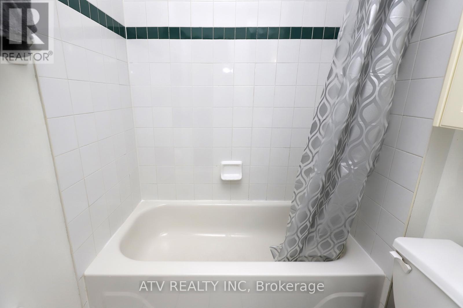 2523 Gerrard Street E, Toronto, Ontario  M1N 1W9 - Photo 25 - E12189064