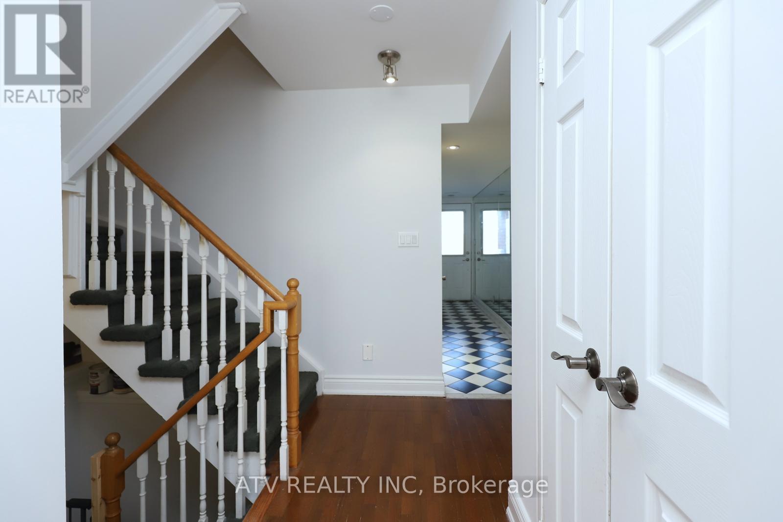 2523 Gerrard Street E, Toronto (East End-Danforth), Ontario  M1N 1W9 - Photo 4 - E12189064