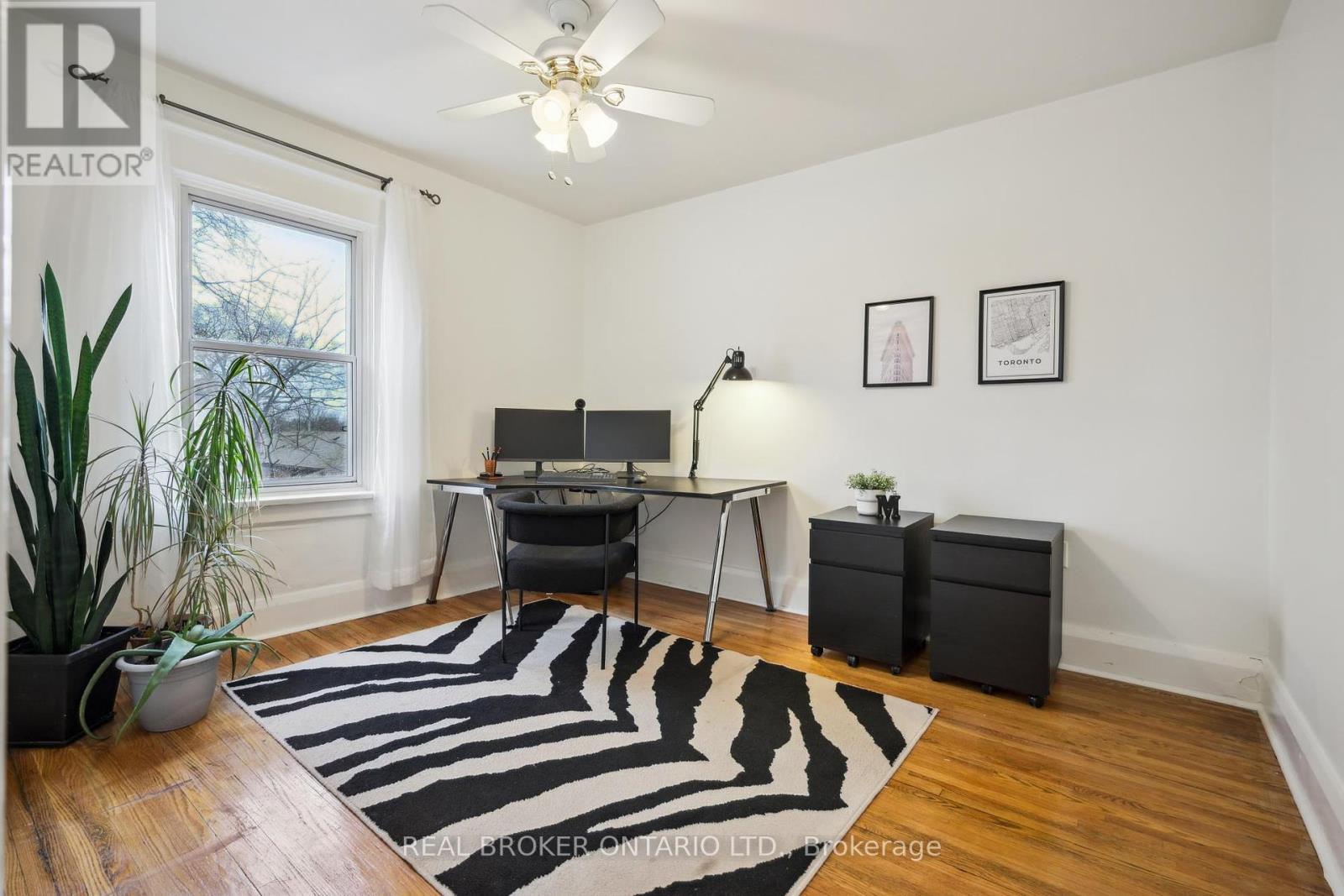 105 Wiley Avenue, Toronto, Ontario  M4J 3W5 - Photo 14 - E12189097