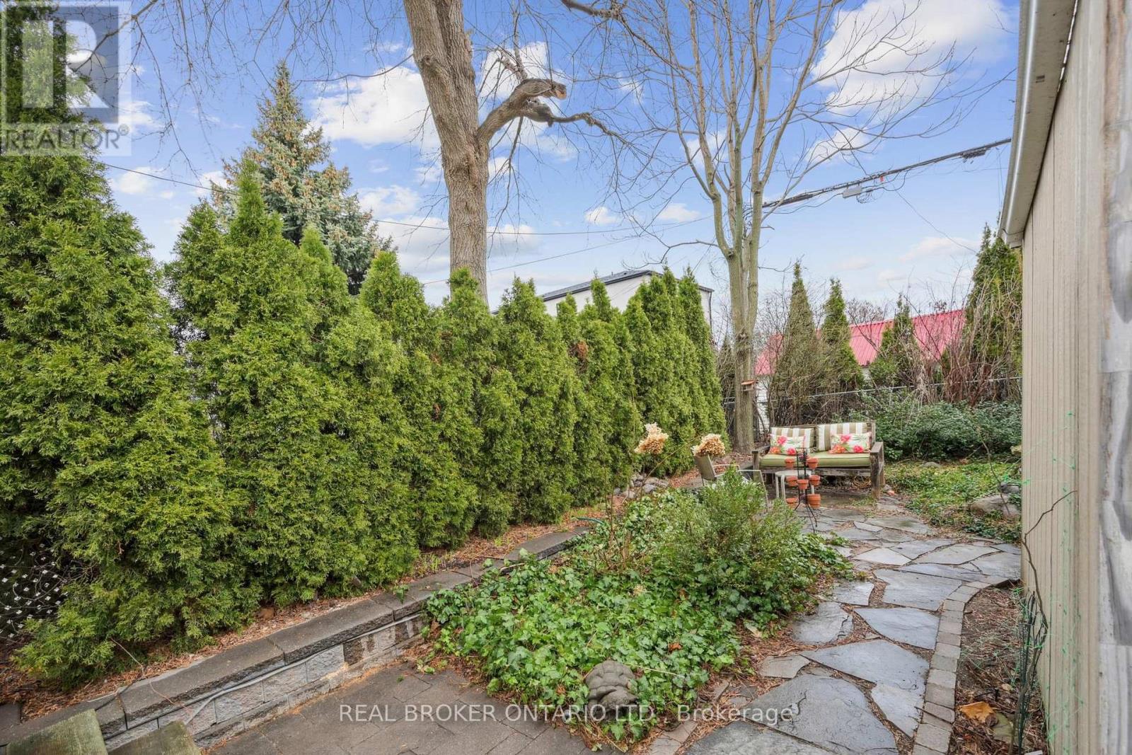 105 Wiley Avenue, Toronto, Ontario  M4J 3W5 - Photo 22 - E12189097