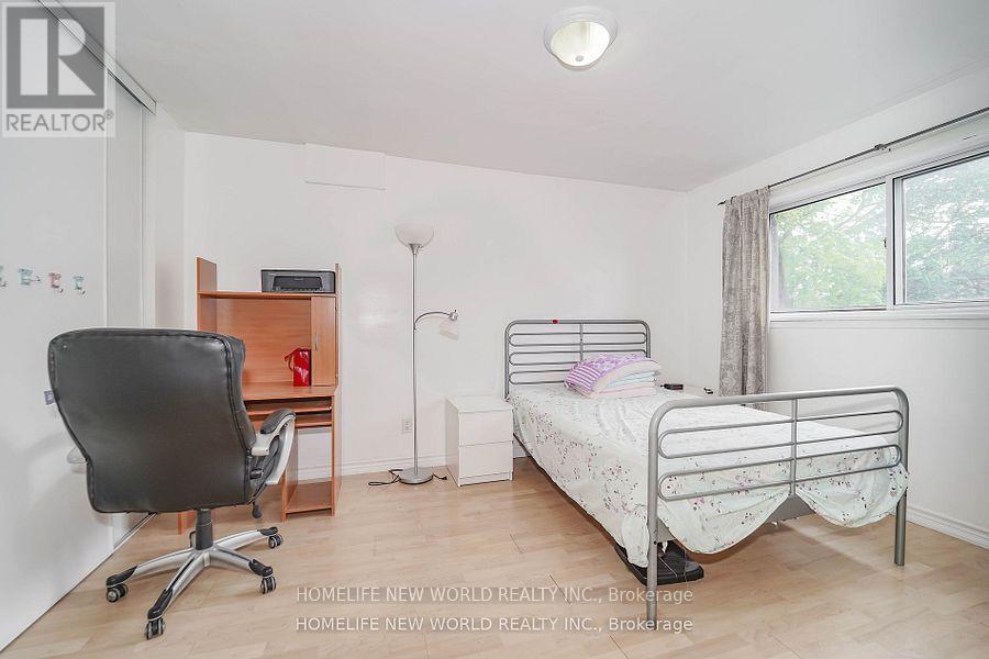 118 - 126 Dusay Place, Toronto, Ontario  M1W 2N2 - Photo 12 - E12189103
