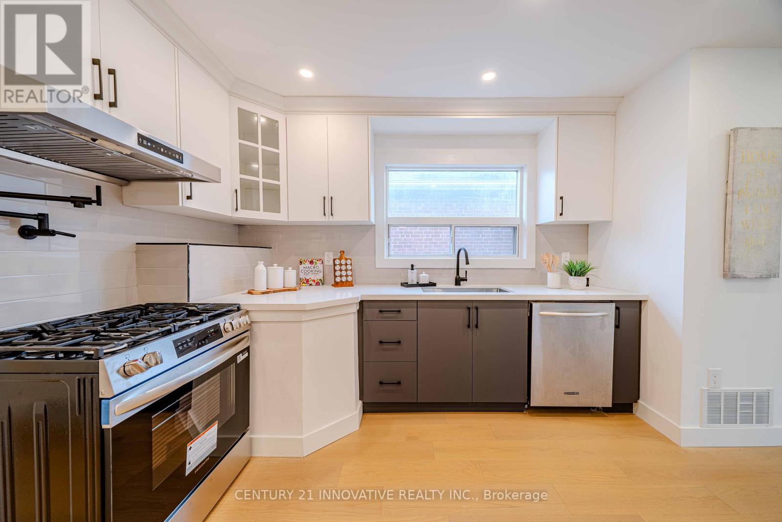 94 Lynvalley Crescent, Toronto, Ontario  M1R 2V4 - Photo 11 - E12189108