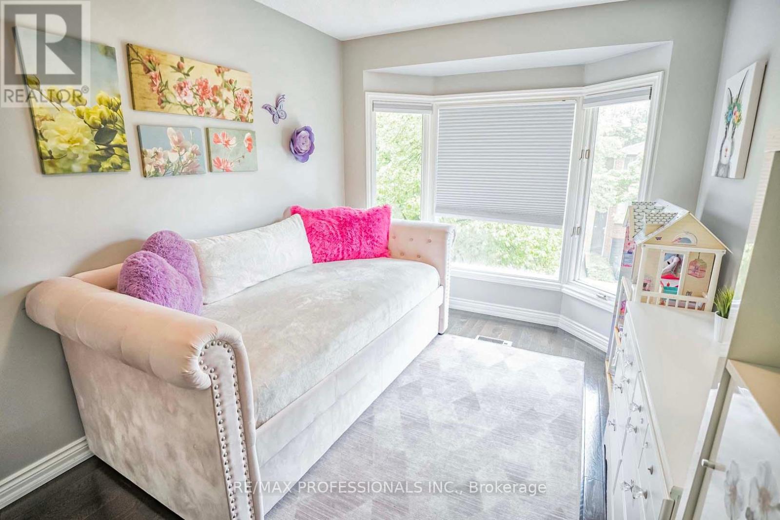 14 Kellner Court, Toronto, Ontario  M4L 3W4 - Photo 13 - E12189146