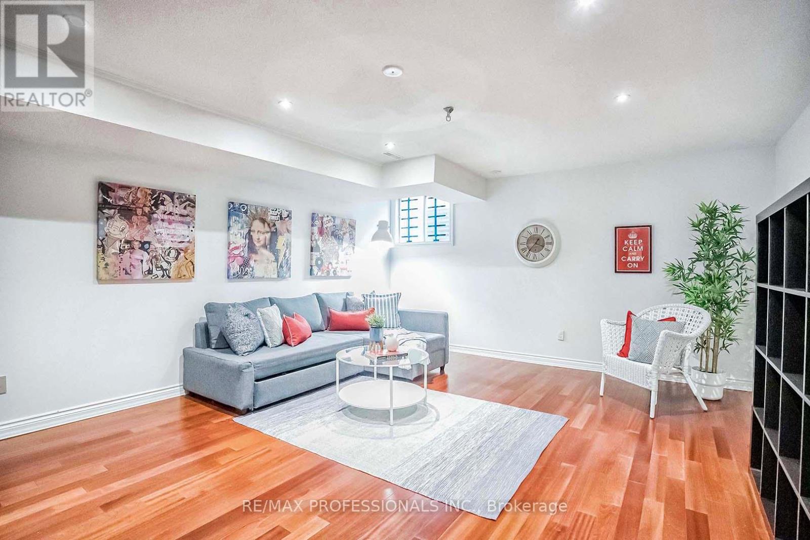 14 Kellner Court, Toronto, Ontario  M4L 3W4 - Photo 18 - E12189146