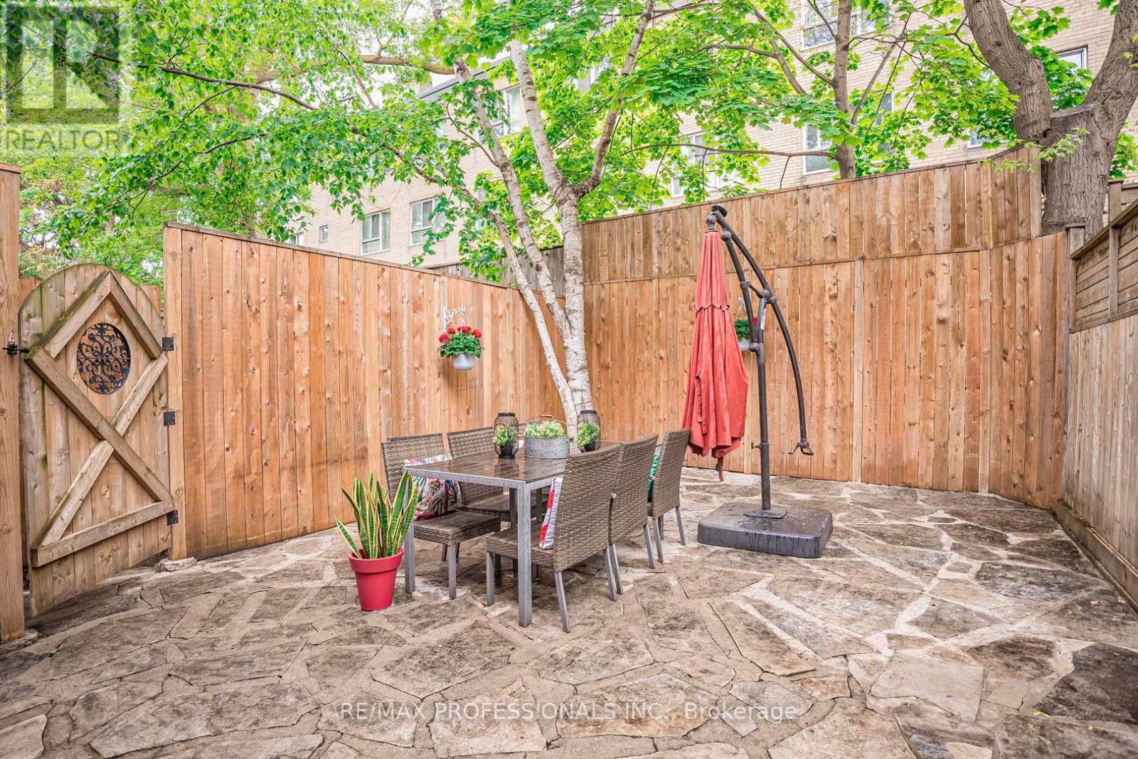 14 Kellner Court, Toronto, Ontario  M4L 3W4 - Photo 21 - E12189146