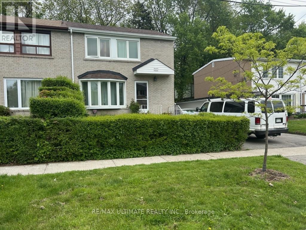 63 Anaconda Avenue, Toronto, Ontario  M1L 4M1 - Photo 2 - E12189242