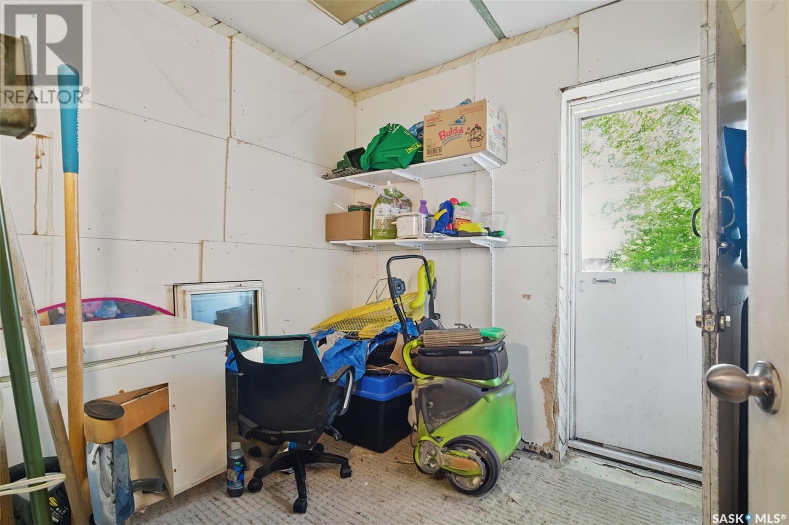 Property at 126 J AVENUE S image 3