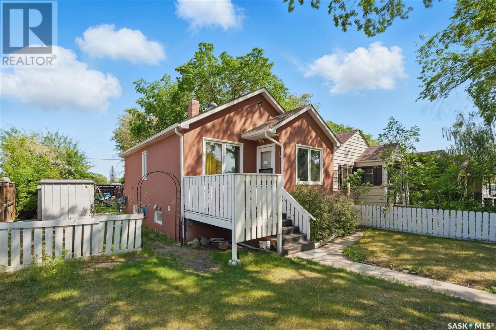 126 J AVENUE S, Saskatoon, Saskatchewan