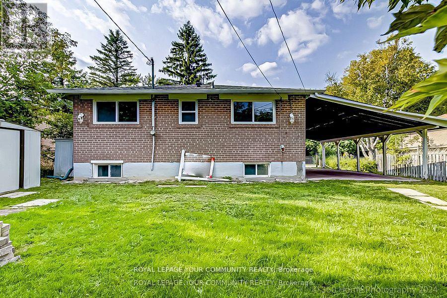 35 Aurora Heights Drive, Aurora, Ontario  L4G 2W6 - Photo 6 - N12189048