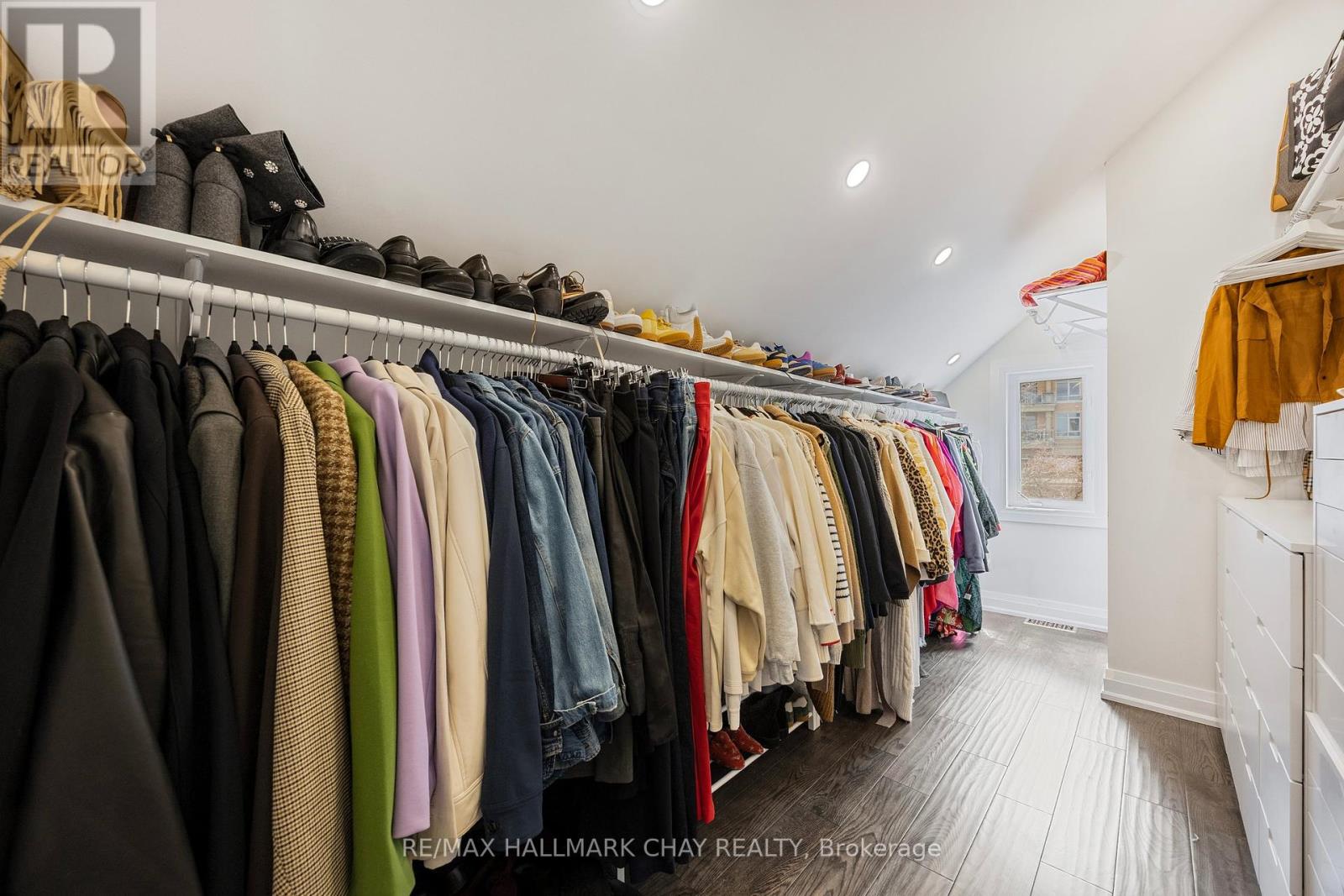 11 Catherine Avenue, Aurora, Ontario  L4G 1K4 - Photo 24 - N12189061