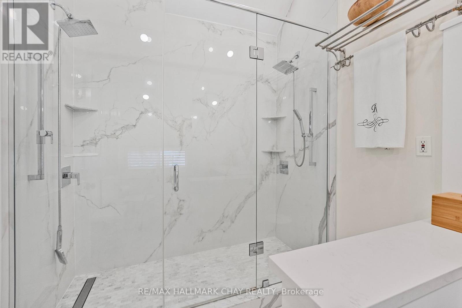 11 Catherine Avenue, Aurora, Ontario  L4G 1K4 - Photo 27 - N12189061
