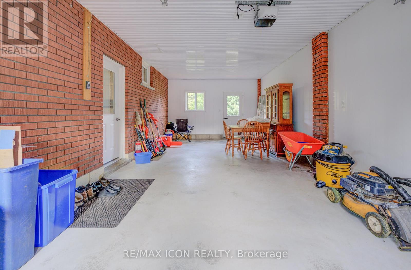 721 Waterloo Street, Wellington North, Ontario  N0G 2L3 - Photo 32 - X12188944