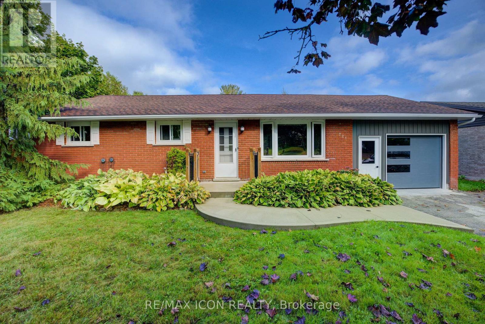 721 Waterloo Street, Wellington North, Ontario  N0G 2L3 - Photo 34 - X12188944