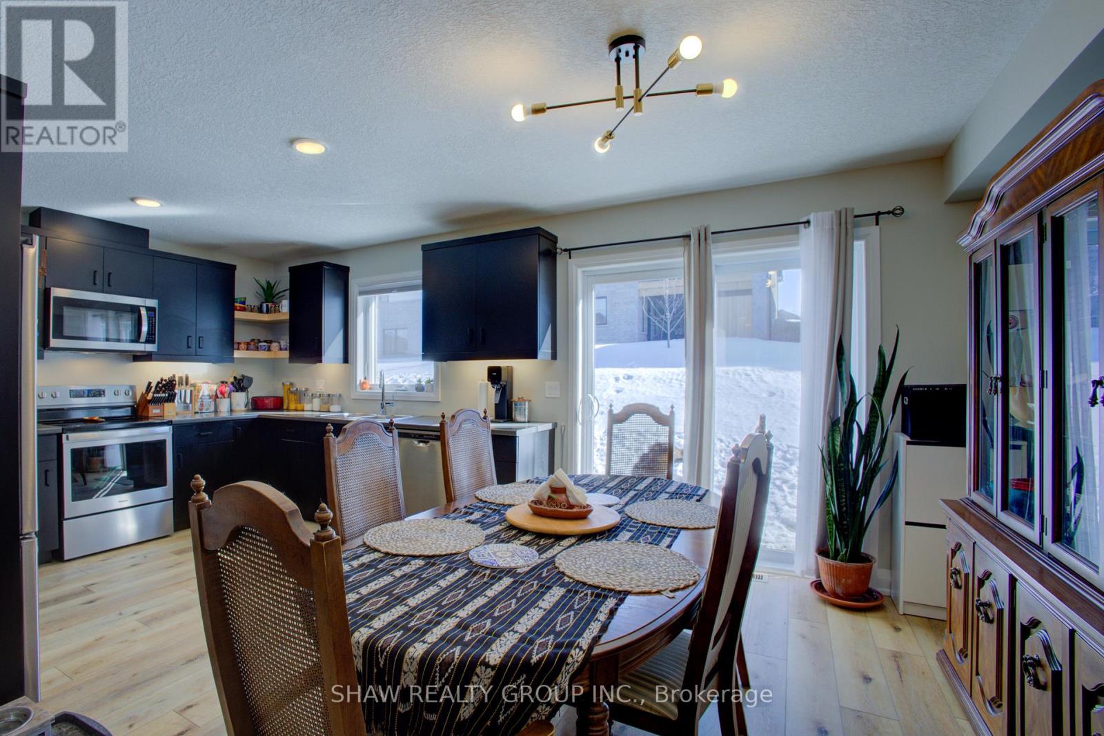 123 Second Street, Brockton, Ontario  N0G 2V0 - Photo 13 - X12188996