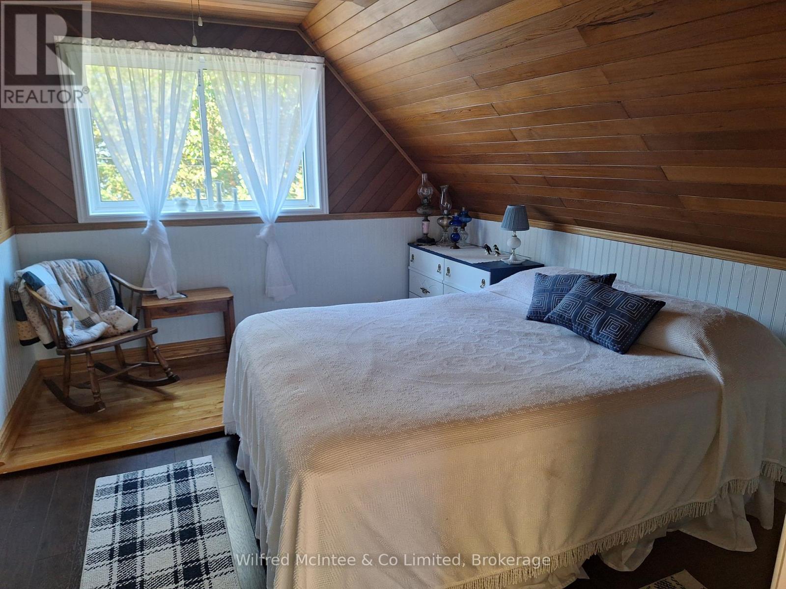 135 Huron Road, Huron-Kinloss, Ontario  N2Z 2X3 - Photo 15 - X12052724