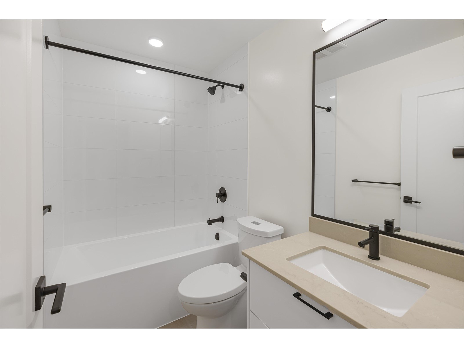 305 8551 201 Street, Langley, British Columbia  V2Y 2C1 - Photo 18 - R3008561