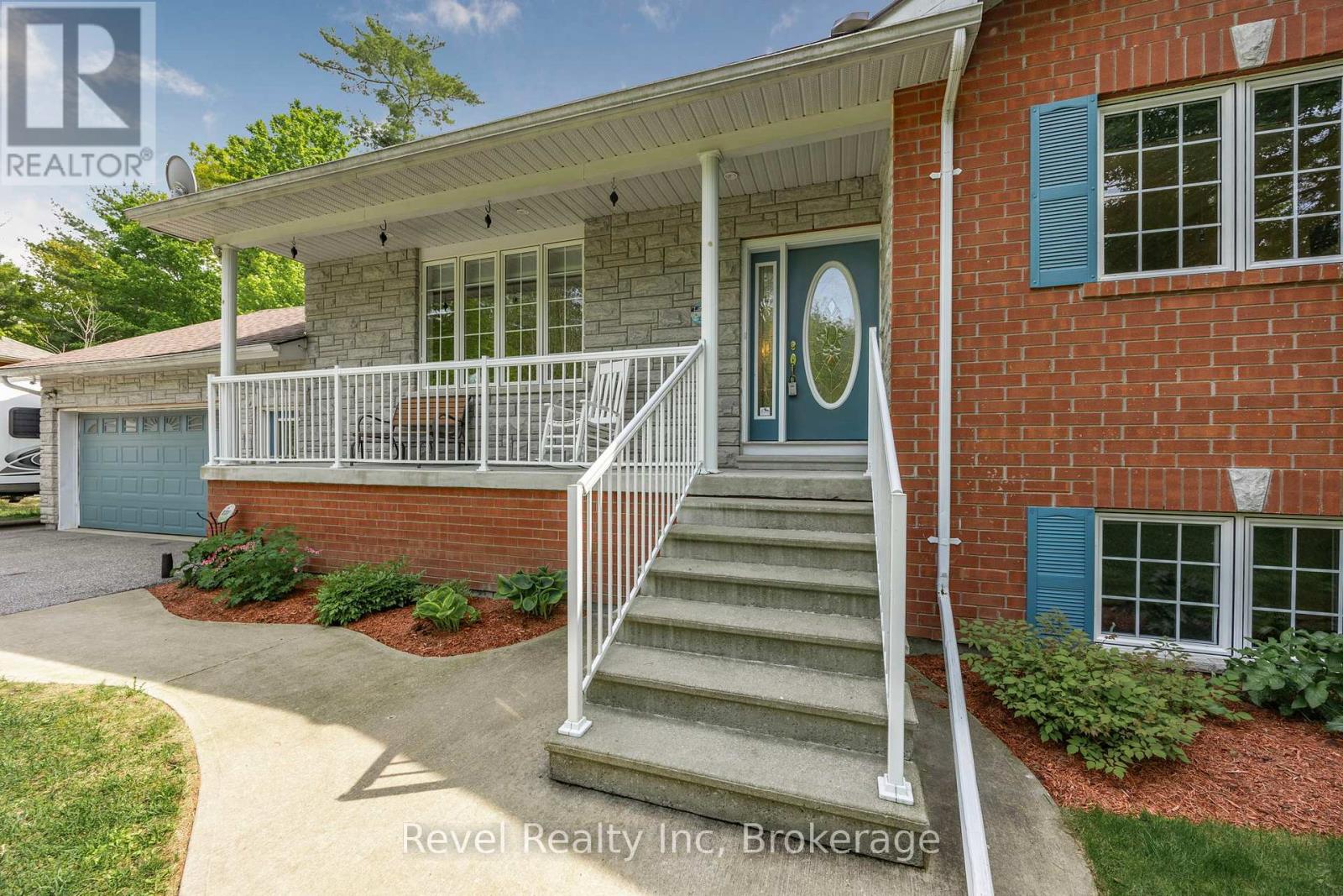 9 Albion Lane, Tiny, Ontario  L9M 0J2 - Photo 4 - S12163388