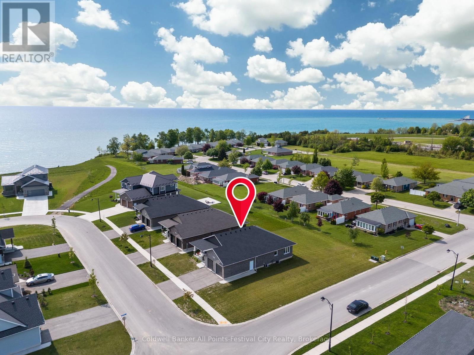 432 Coast Drive S, Goderich, Ontario  N7A 4M6 - Photo 2 - X12184074