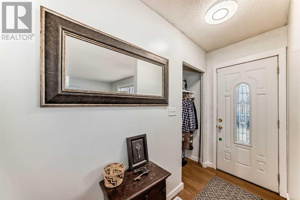 5023 Marlborough Drive Ne, Calgary, Alberta  T2A 2Z7 - Photo 2 - A2216363