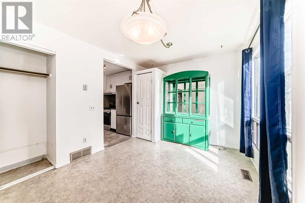 Property at 87, 6915 Ranchview Drive NW image 5