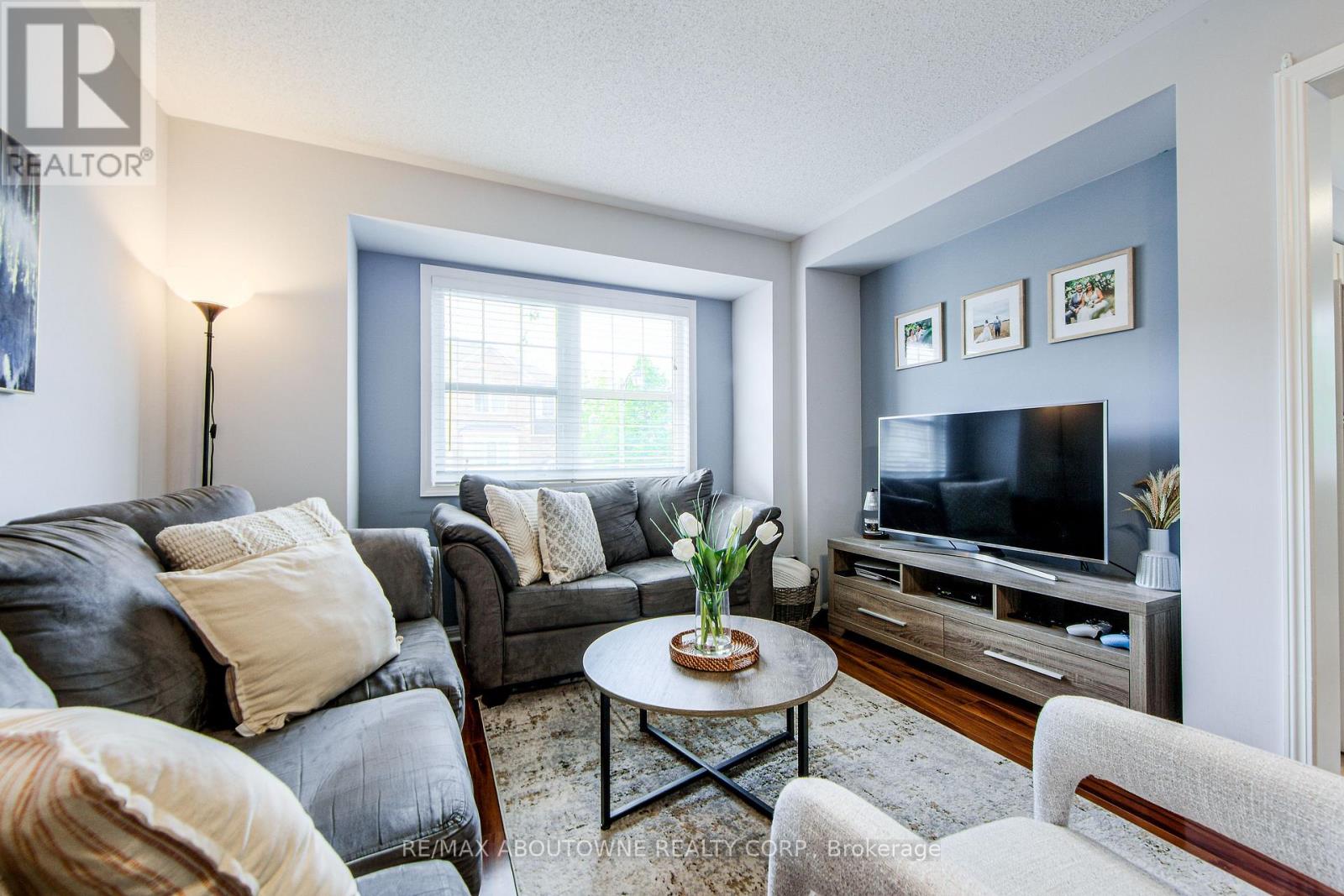 911 Deverell Place, Milton, Ontario  L9T 0M2 - Photo 12 - W12189216