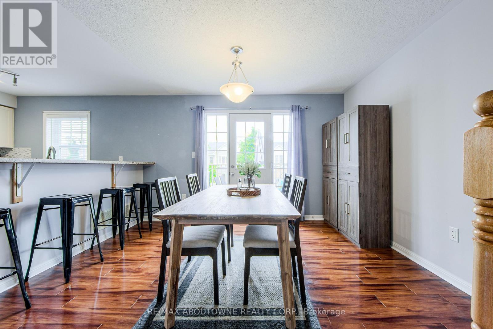 911 Deverell Place, Milton, Ontario  L9T 0M2 - Photo 7 - W12189216